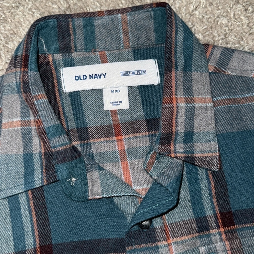 •Old Navy flannel shirt•​ - Picture 2 of 2
